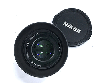 Nikon NIKKOR 50mm 11.8 カメラレンズ HS-11 レンズフード付