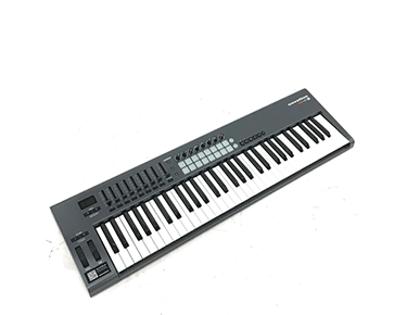 Novation LaunchKey 61 MIDIコントローラー MIDIキーボード